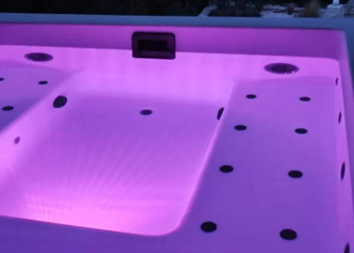 Island Magic - Seaview With Jacuzzi Pool Villa