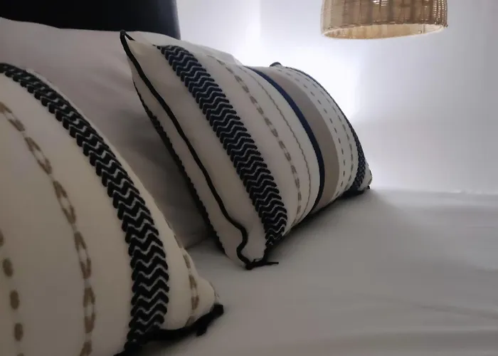 Villa Island Magic - Seaview With Jacuzzi Pool Ampelas